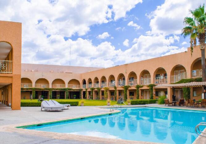 Hotel Santa Fe Camargo Eksteriør billede