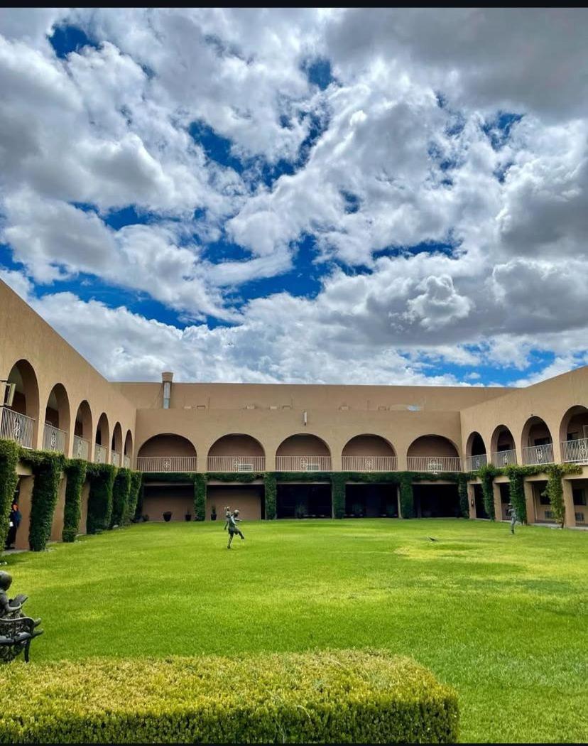 Hotel Santa Fe Camargo Eksteriør billede
