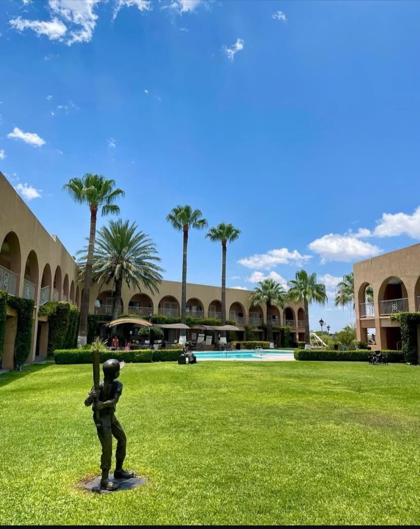 Hotel Santa Fe Camargo Eksteriør billede