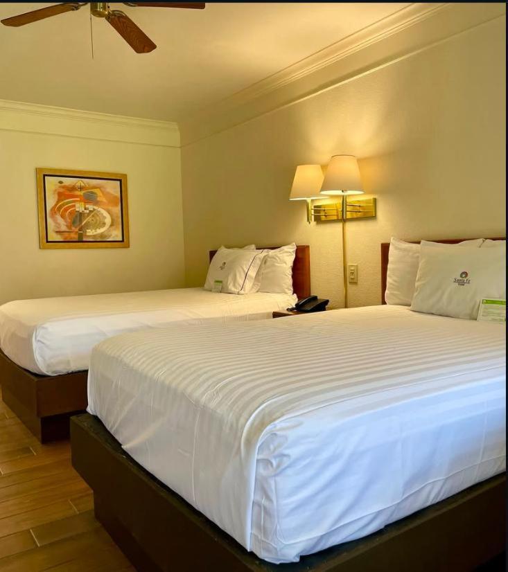 Hotel Santa Fe Camargo Eksteriør billede