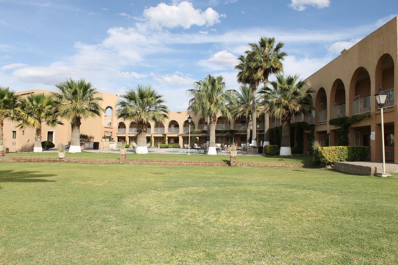 Hotel Santa Fe Camargo Eksteriør billede